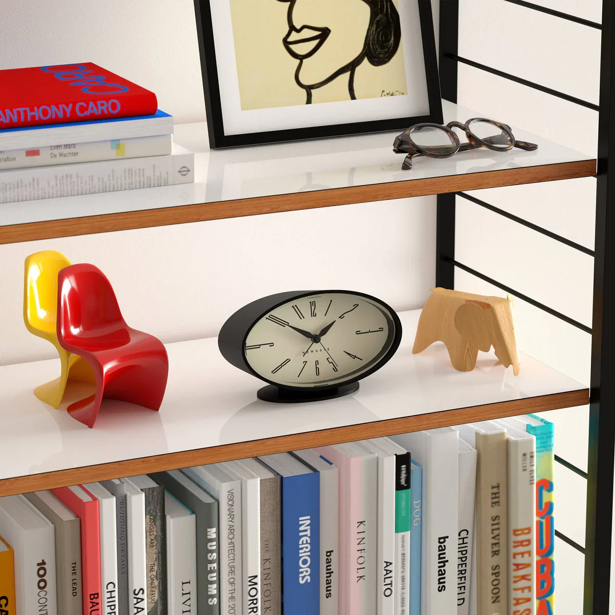Newgate Ronnie alarm clock in black - Image 4